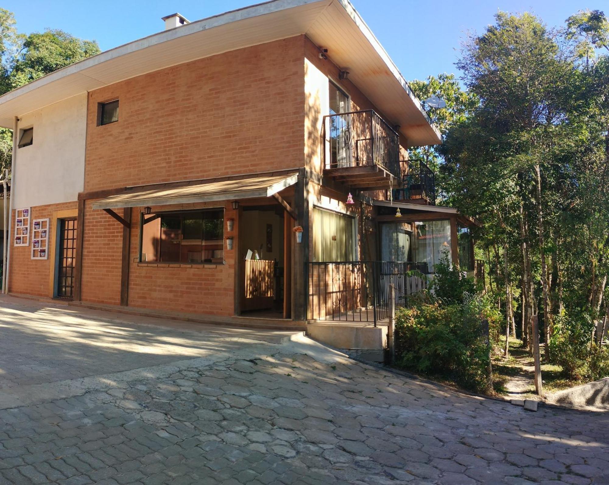 Acomodação com café da manhã  La Reserve Campos do Jordão